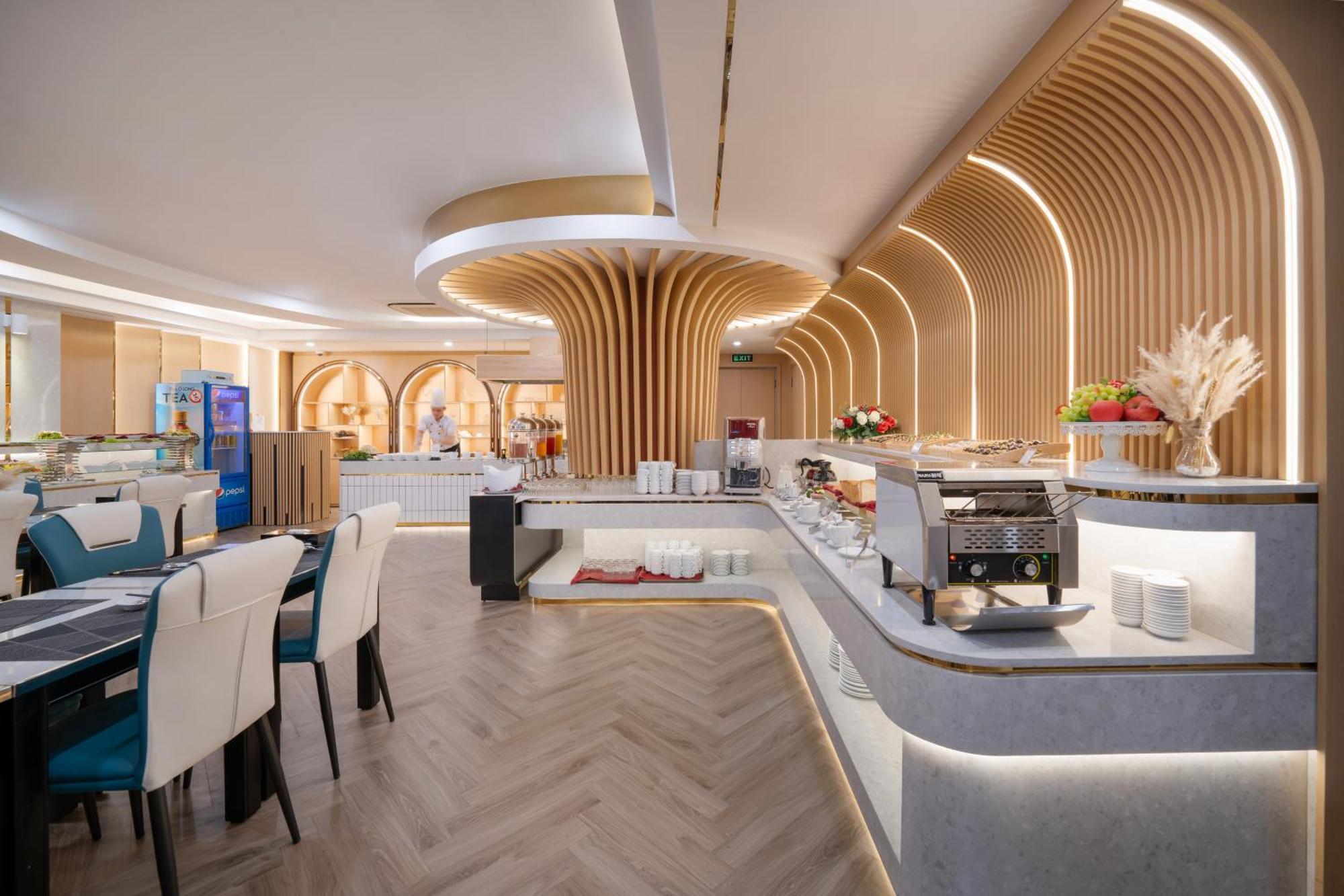 Bluesun Danang Beach Hotel Exterior photo