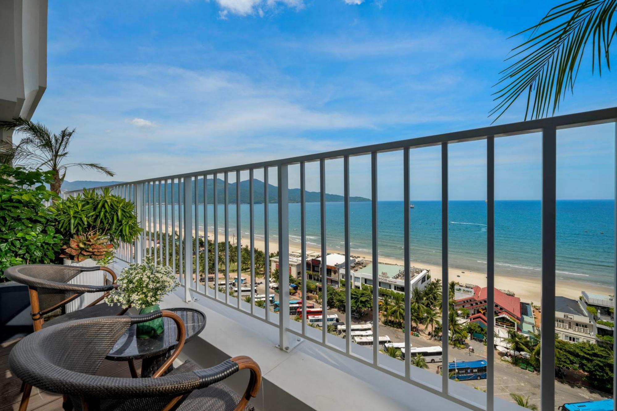 Bluesun Danang Beach Hotel Exterior photo