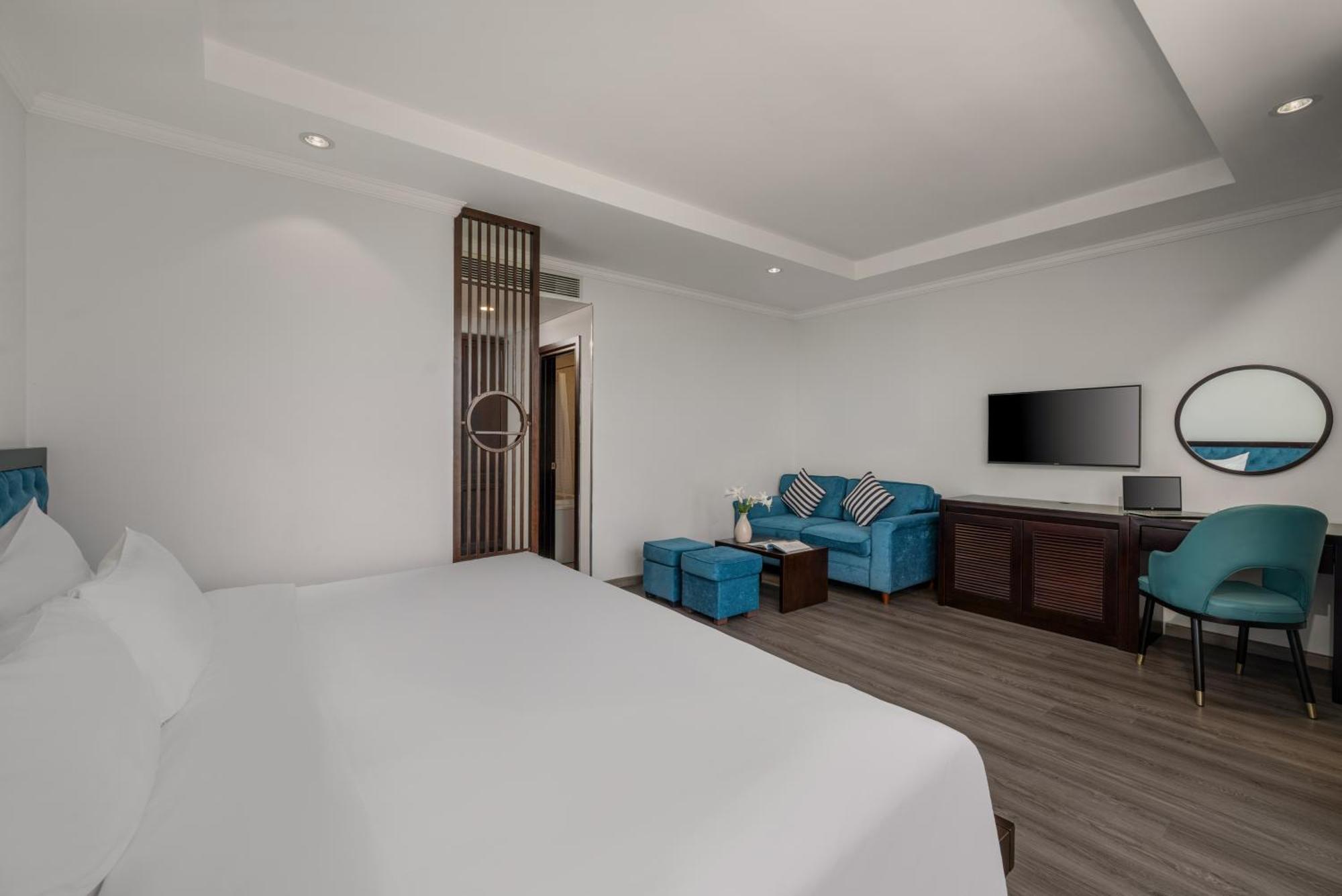 Bluesun Danang Beach Hotel Exterior photo